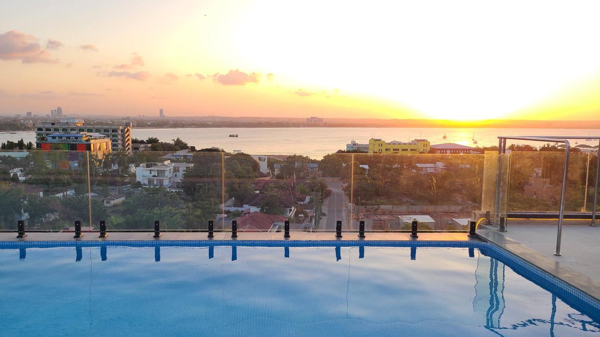 Urban By Cityblue, Dar Es Salaam Buitenkant foto